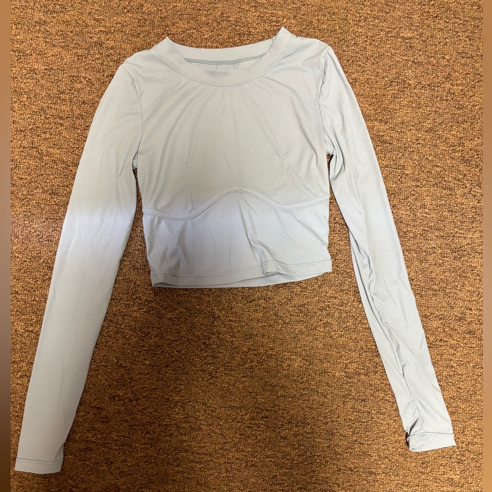 Long Sleeve Workout Crop Top - Size Small(4)